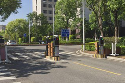 车牌识别道闸